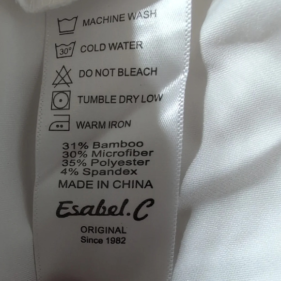 Chic White Button-Down Shirt with Black Accents - Picture 6 of 6